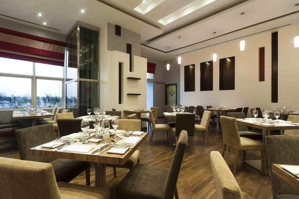Magnum & West Bay Aparthotel 4*