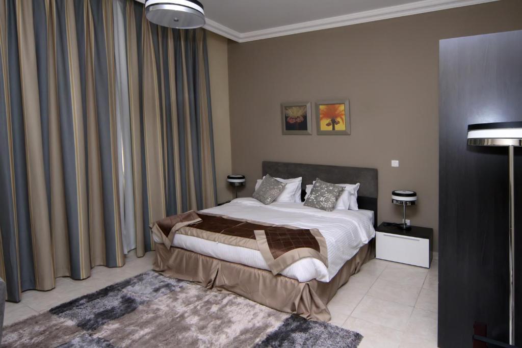 Aparthotel Magnum & West Bay