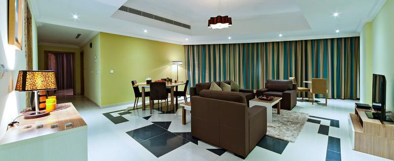 Magnum & West Bay Aparthotel